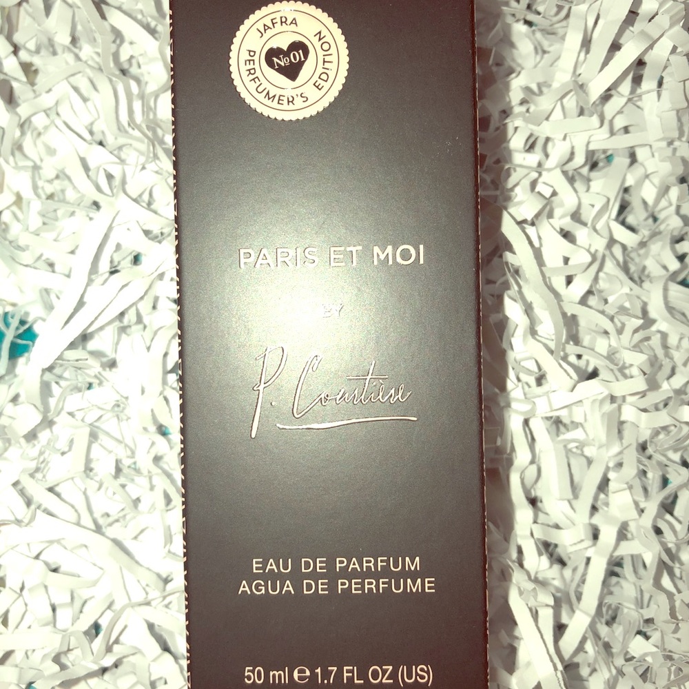 ✨Paris Et Moore by p. Courtiere✨